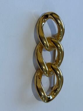 Vintage Gold Tone Chain Links Brooch